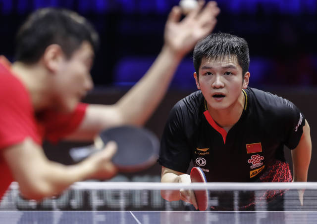 他们通过 他们通过