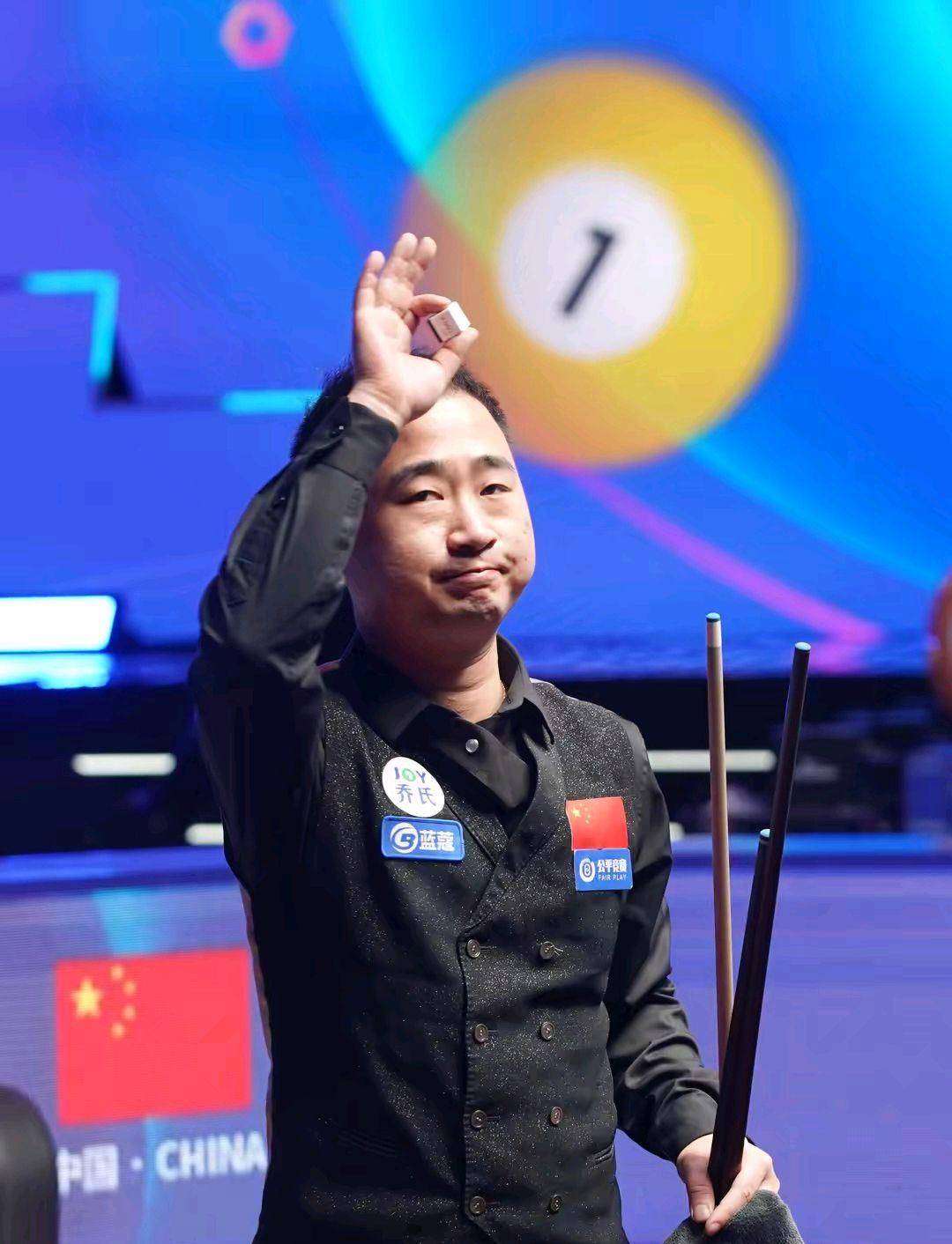 场引人瞩目 场引人瞩目